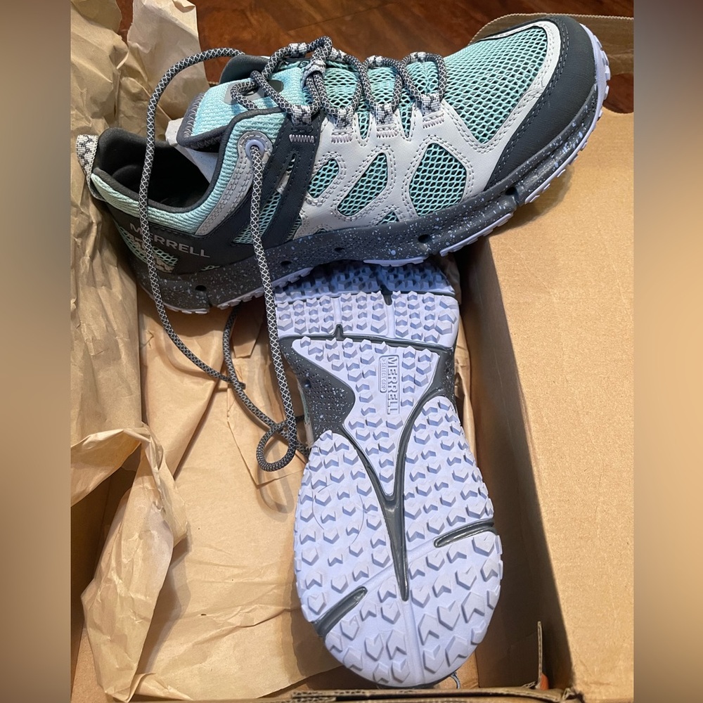 BRAND NEW Merrell Hydrotrekker Women’s Hiking Shoes